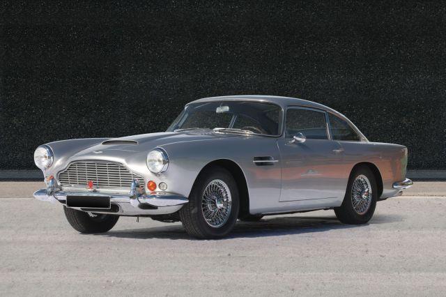 Aston Martin DB4